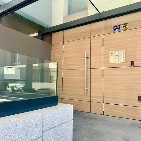 Διαμέρισμα Sofi - Modern With Private Garage