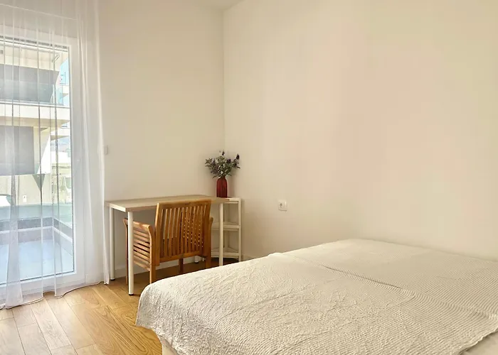 Apartment Sofi - Modern With Private Garage *